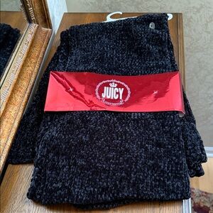Juicy Couture Elegant Black Scarf